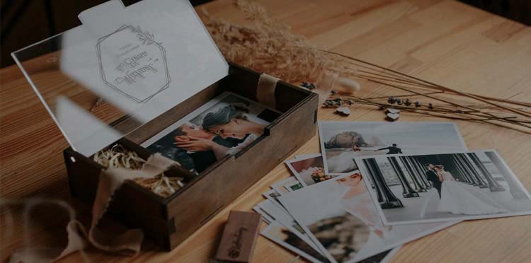 Scatola porta foto e pennetta usb personalizzata box portafoto in legno
