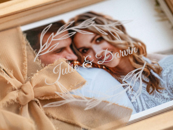 Maple Wood Box with Personalized Acrylic Lid for Wedding Photo