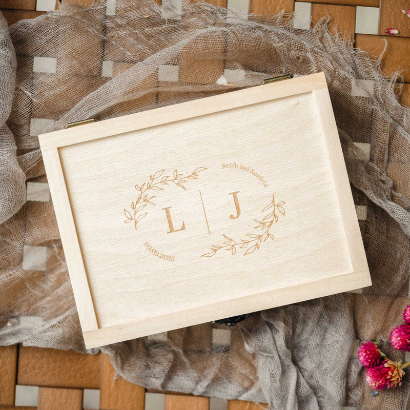 Scatola Portafoto in Legno Naturale – Un Elegante Ricordo per Matrimoni e Altri Eventi Speciali