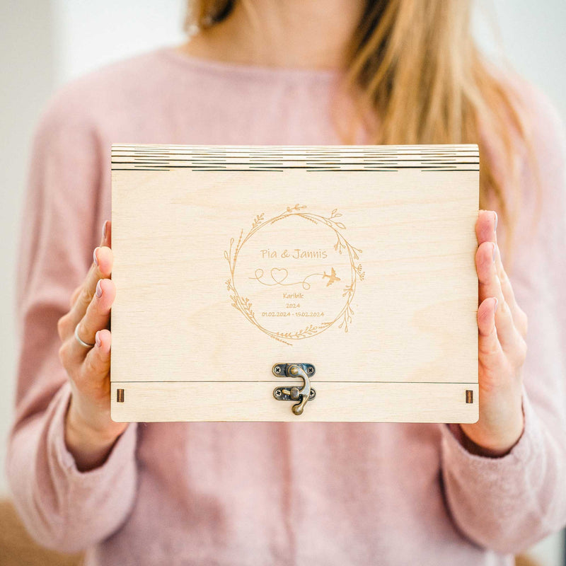 Natural Wooden Photo Box – Personalized Gift for Families & Friends