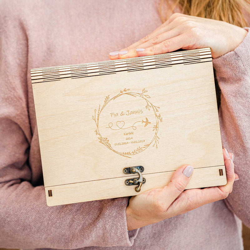 Natural Wooden Photo Box – Personalized Gift for Families & Friends