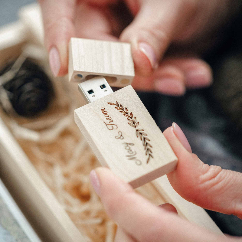 Personalized Wooden USB Flash Drive - Maple Finish with Engraving - NZHANDICRAFT