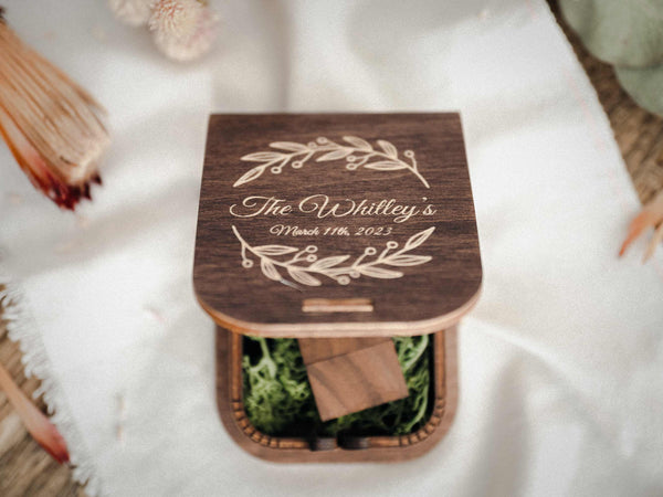 Scatola USB di Matrimonio con Chiavetta USB in Legno Personalizzata